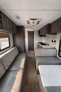 2019 Forest River VIKING TOWABLE  21SF - Photo 2 - Harlingen, TX 78552