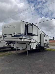 2021 Keystone ARCADIA RL  3250 - Photo 2 - Harlingen, TX 78552
