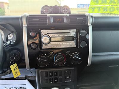 2007 Toyota FJ Cruiser 4dr SUV - Photo 20 - South Gate, CA 90280