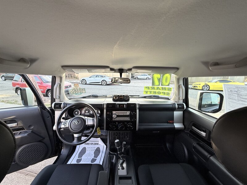 2007 Toyota FJ Cruiser 4dr SUV - Photo 23 - South Gate, CA 90280