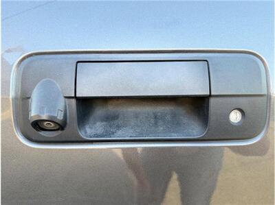 2013 Toyota Tundra Grade 4x2 4dr CrewMax Cab Pickup SB (5.7L V8)   - Photo 15 - South Gate, CA 90280