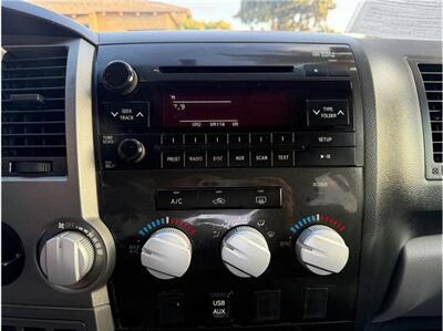 2013 Toyota Tundra Grade 4x2 4dr CrewMax Cab Pickup SB (5.7L V8)   - Photo 25 - South Gate, CA 90280