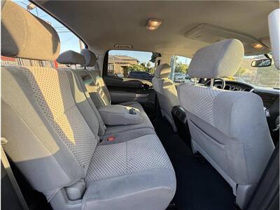 2013 Toyota Tundra Grade 4x2 4dr CrewMax Cab Pickup SB (5.7L V8)   - Photo 33 - South Gate, CA 90280