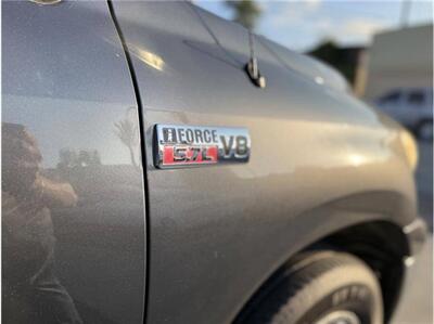 2013 Toyota Tundra Grade 4x2 4dr CrewMax Cab Pickup SB (5.7L V8)   - Photo 12 - South Gate, CA 90280