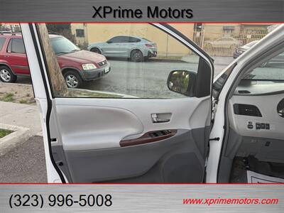 2012 Toyota Sienna XLE 7-Passenger Auto Acce   - Photo 20 - South Gate, CA 90280