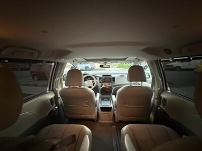 2012 Toyota Sienna XLE 7-Passenger Auto Acce   - Photo 16 - South Gate, CA 90280