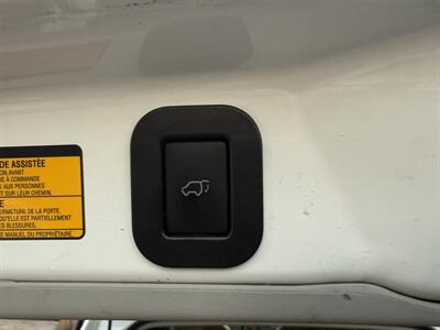 2012 Toyota Sienna XLE 7-Passenger Auto Acce   - Photo 19 - South Gate, CA 90280