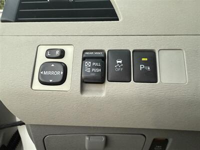 2012 Toyota Sienna XLE 7-Passenger Auto Acce   - Photo 25 - South Gate, CA 90280
