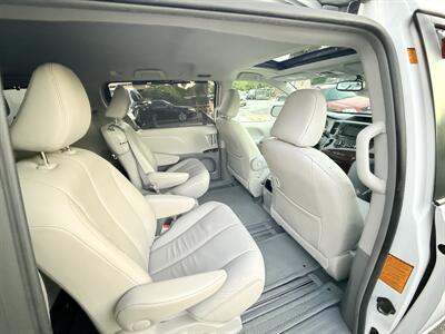 2012 Toyota Sienna XLE 7-Passenger Auto Acce   - Photo 38 - South Gate, CA 90280