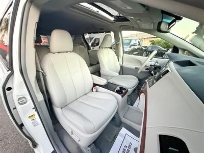 2012 Toyota Sienna XLE 7-Passenger Auto Acce   - Photo 43 - South Gate, CA 90280