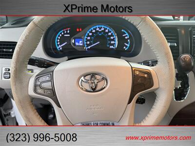 2012 Toyota Sienna XLE 7-Passenger Auto Acce   - Photo 26 - South Gate, CA 90280