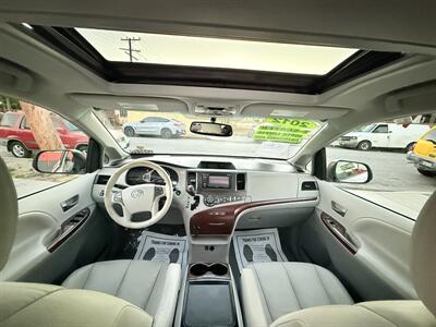 2012 Toyota Sienna XLE 7-Passenger Auto Acce   - Photo 37 - South Gate, CA 90280