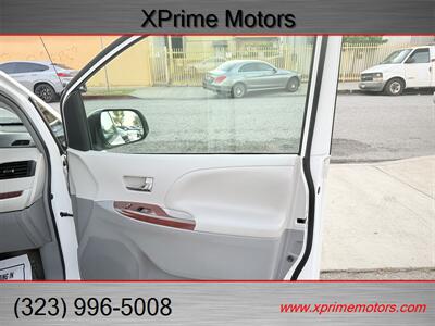 2012 Toyota Sienna XLE 7-Passenger Auto Acce   - Photo 41 - South Gate, CA 90280