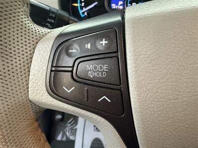 2012 Toyota Sienna XLE 7-Passenger Auto Acce   - Photo 28 - South Gate, CA 90280