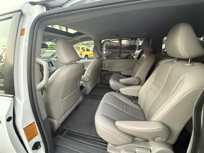 2012 Toyota Sienna XLE 7-Passenger Auto Acce   - Photo 35 - South Gate, CA 90280