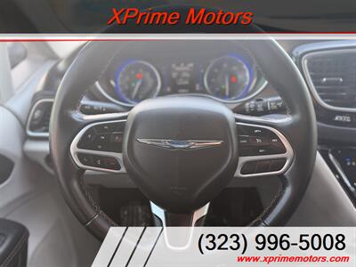 2018 Chrysler Pacifica Touring L   - Photo 19 - South Gate, CA 90280