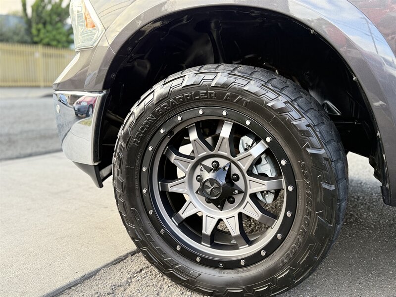 2016 RAM 1500 Laramie Longhorn - Photo 10 - South Gate, CA 90280