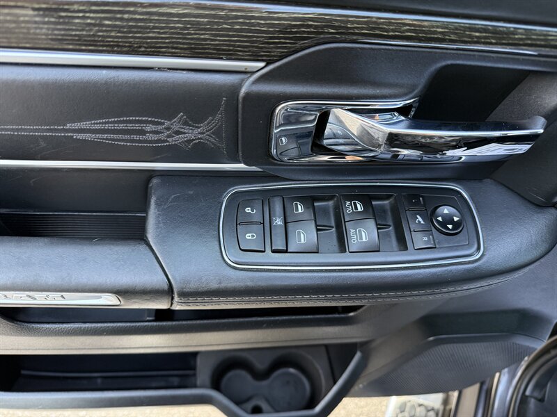 2016 RAM 1500 Laramie Longhorn - Photo 16 - South Gate, CA 90280