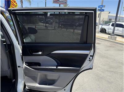 2016 Toyota Highlander XLE 4dr SUV   - Photo 36 - South Gate, CA 90280