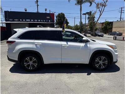 2016 Toyota Highlander XLE 4dr SUV   - Photo 10 - South Gate, CA 90280
