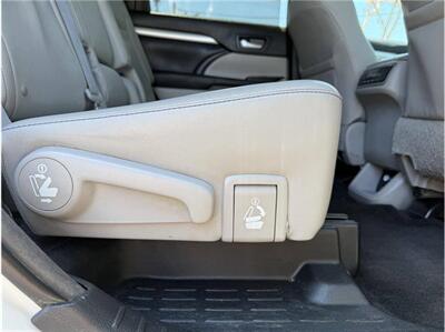 2016 Toyota Highlander XLE 4dr SUV   - Photo 37 - South Gate, CA 90280