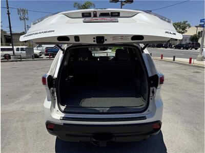 2016 Toyota Highlander XLE 4dr SUV   - Photo 13 - South Gate, CA 90280