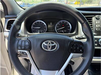 2016 Toyota Highlander XLE 4dr SUV   - Photo 23 - South Gate, CA 90280