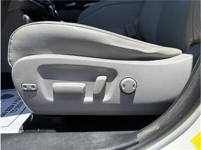 2016 Toyota Highlander XLE 4dr SUV   - Photo 19 - South Gate, CA 90280