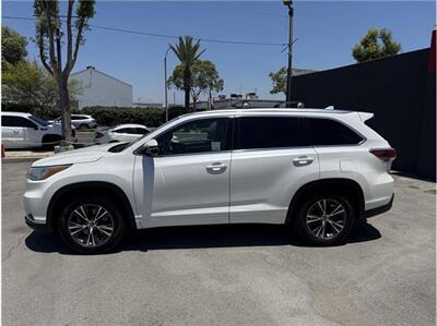 2016 Toyota Highlander XLE 4dr SUV   - Photo 6 - South Gate, CA 90280