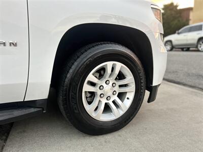 2018 Chevrolet Suburban LT   - Photo 9 - South Gate, CA 90280