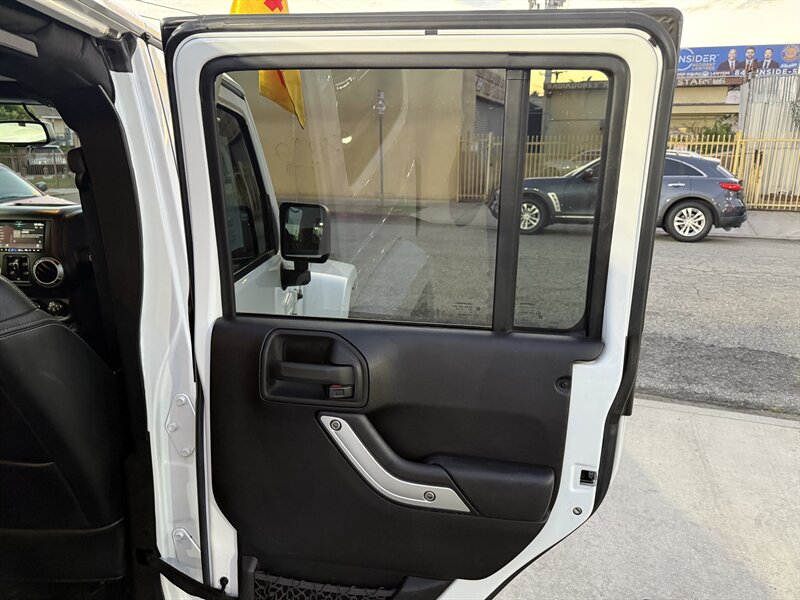 2016 Jeep Wrangler Unlimited Sahara - Photo 24 - South Gate, CA 90280