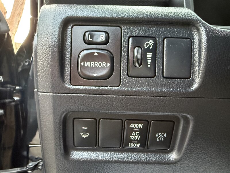 2013 Toyota 4Runner SR5   - Photo 24 - South Gate, CA 90280