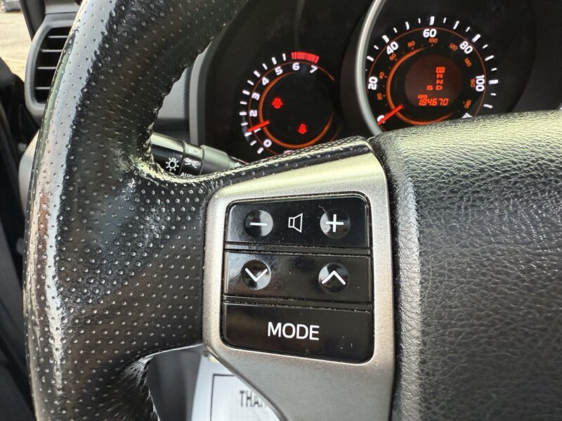 2013 Toyota 4Runner SR5   - Photo 21 - South Gate, CA 90280