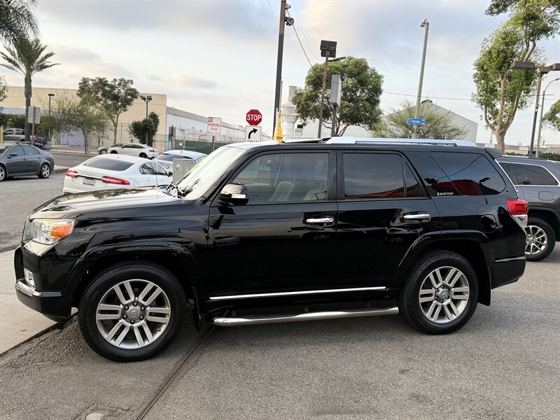 2013 Toyota 4Runner SR5   - Photo 5 - South Gate, CA 90280