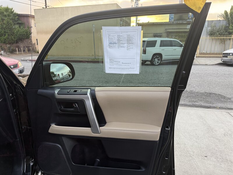 2013 Toyota 4Runner SR5   - Photo 36 - South Gate, CA 90280