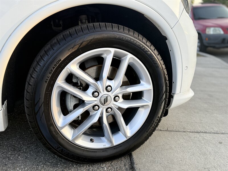 2018 Dodge Durango R/T   - Photo 10 - South Gate, CA 90280