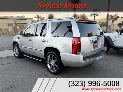 2011 Cadillac Escalade Luxury   - Photo 4 - South Gate, CA 90280