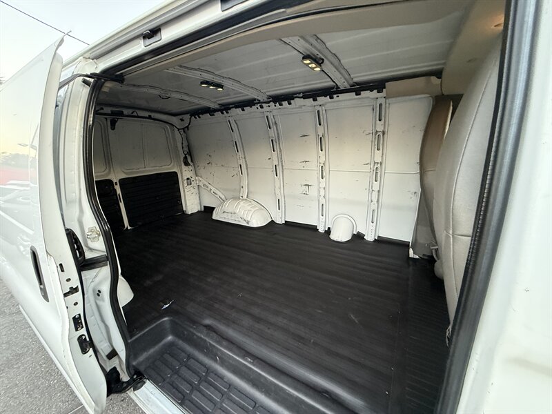 2017 Chevrolet Express 2500 - Photo 22 - South Gate, CA 90280