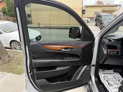 2018 Cadillac Escalade Luxury   - Photo 16 - South Gate, CA 90280