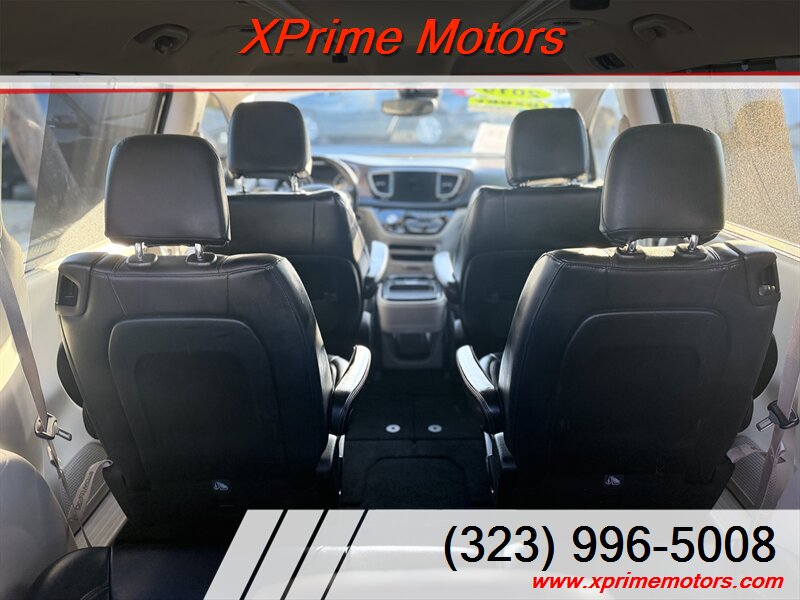2019 Chrysler Pacifica Touring L - Photo 15 - South Gate, CA 90280