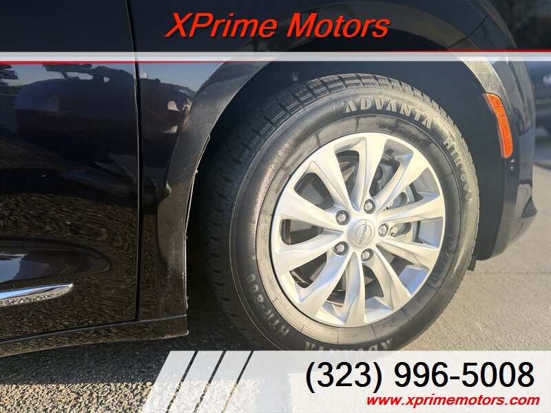 2019 Chrysler Pacifica Touring L - Photo 9 - South Gate, CA 90280