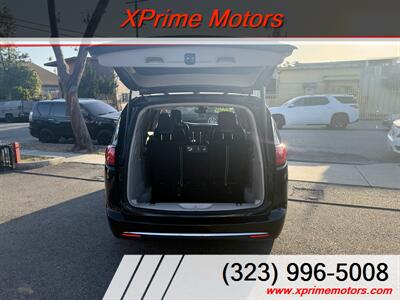 2019 Chrysler Pacifica Touring L - Photo 12 - South Gate, CA 90280