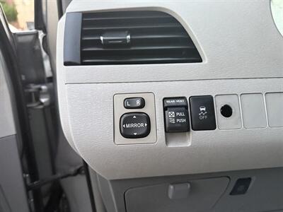 2013 Toyota Sienna XLE 8-Passenger - Photo 20 - South Gate, CA 90280