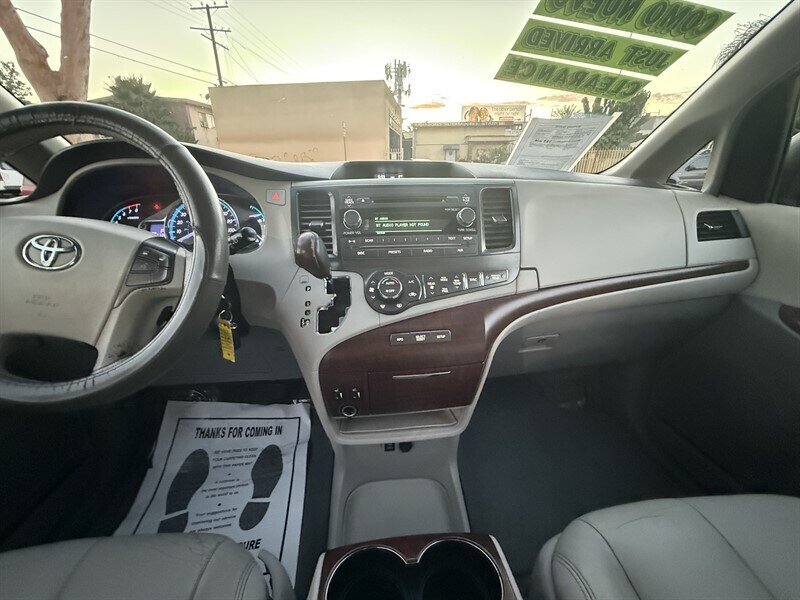 2013 Toyota Sienna XLE 8-Passenger - Photo 26 - South Gate, CA 90280