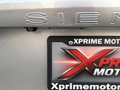 2013 Toyota Sienna XLE 8-Passenger - Photo 11 - South Gate, CA 90280