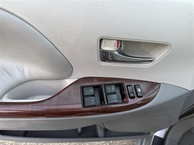 2013 Toyota Sienna XLE 8-Passenger - Photo 13 - South Gate, CA 90280
