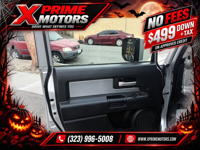 2007 Toyota FJ Cruiser 4dr SUV - Photo 12 - South Gate, CA 90280