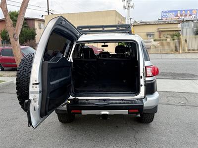 2007 Toyota FJ Cruiser 4dr SUV - Photo 12 - South Gate, CA 90280