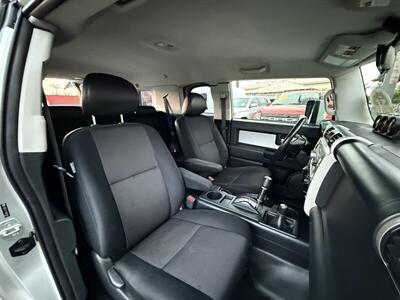 2007 Toyota FJ Cruiser 4dr SUV - Photo 25 - South Gate, CA 90280