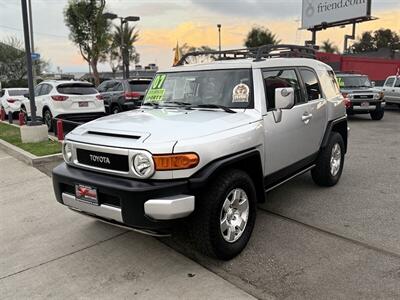 2007 Toyota FJ Cruiser 4dr SUV - Photo 4 - South Gate, CA 90280